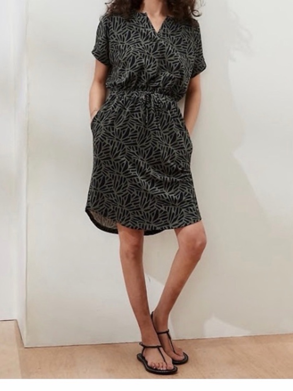 Banana Republic t-shirt dress - size small